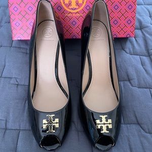 Black Tory Burch size 11 pep toe shoes. Never worn!